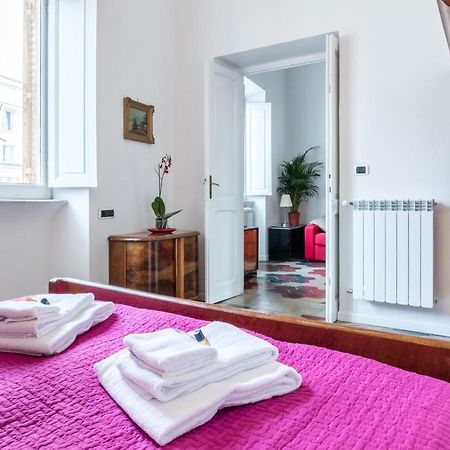 Relax Apartment Zanardelli, Piazza Navona Рим Экстерьер фото